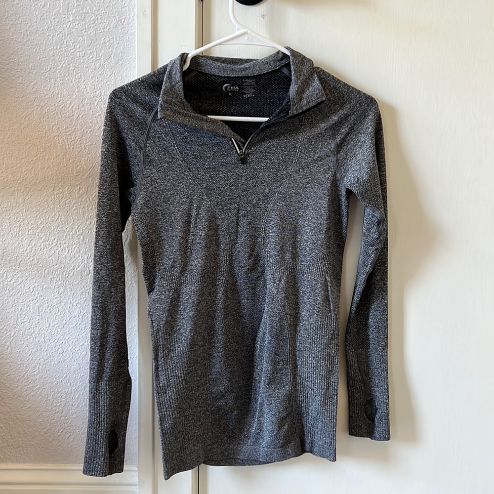 Zyia Size Small 1/4 Zip
